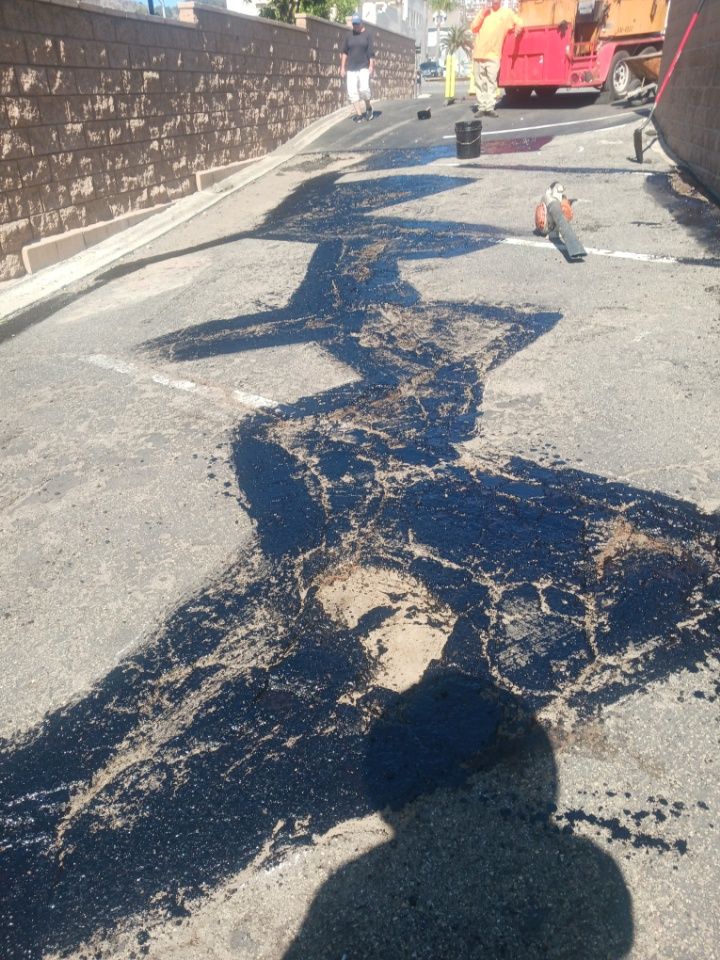 Asphalt and Paving for VenMor Asphalt Maintenance in Santa Paula, CA