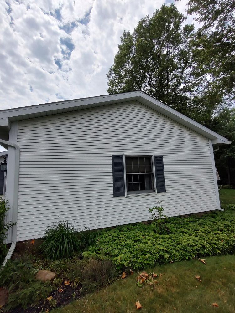 All Photos for MMN Cleaning PressureWashing & Gutter Cleaning LLC in Medina, New York