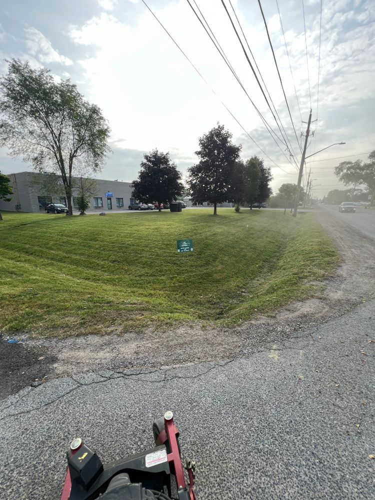 All Photos for CMN Exterior Maintenance in Hamilton, ON