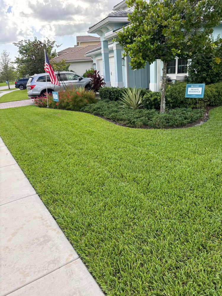 Mowing for Madissons Green in West Palm Beach ,   FL