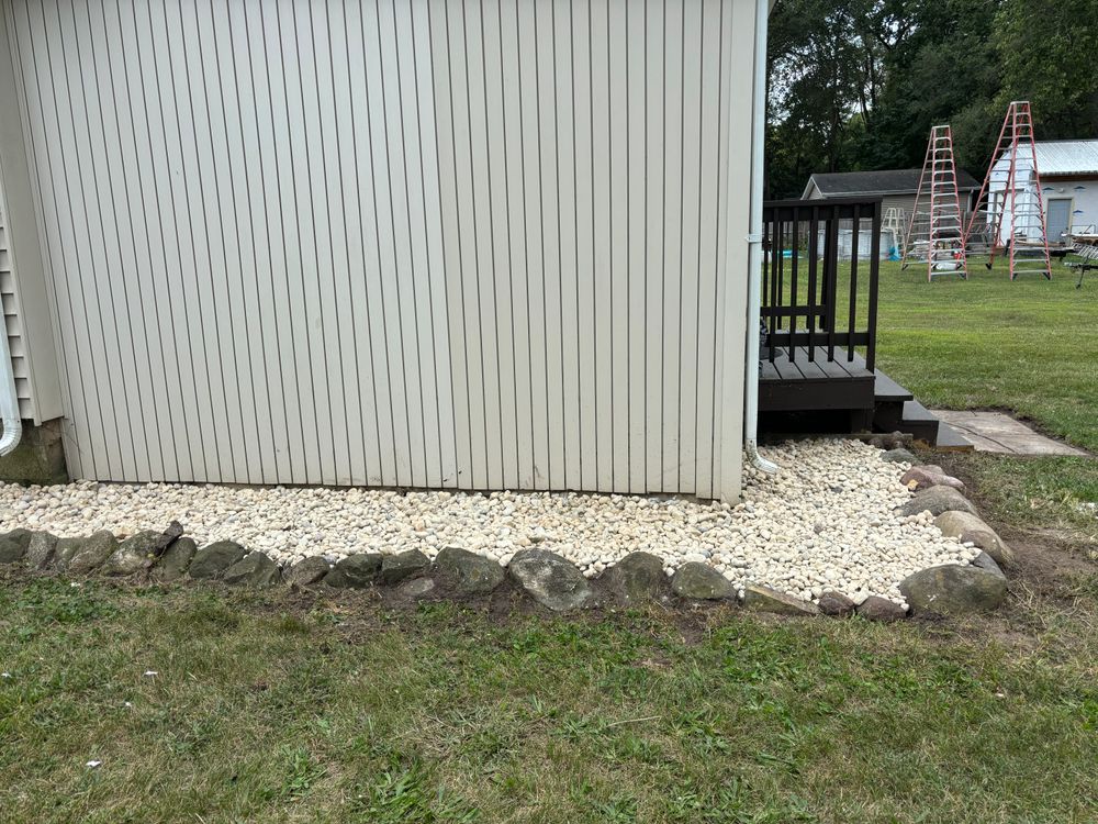 Landscaping for Cena Landscaping in Rockford, IL