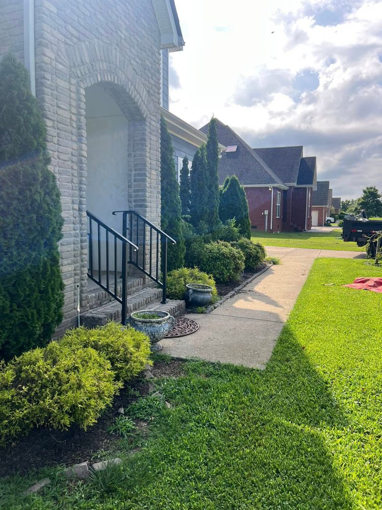 All Photos for Arnold’s Outdoor Solutions in Woodbury, TN