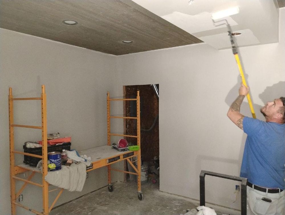 Goreville  Garage Conversion for Dead Tree General Contracting in Carbondale, Illinois