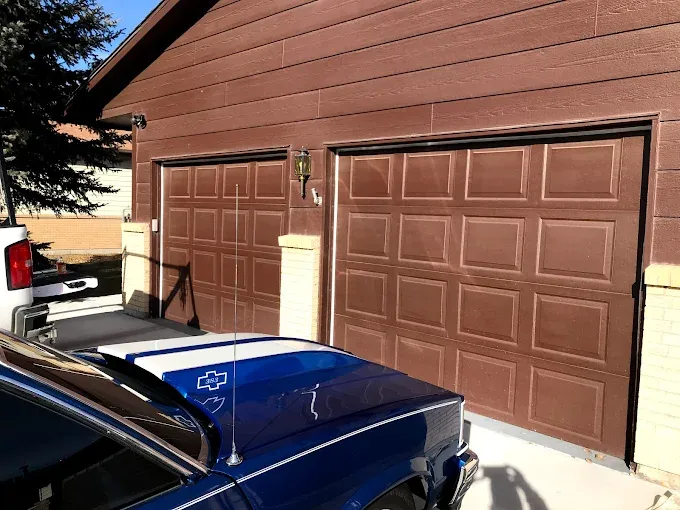 All Photos for 423 Garage Doors in Signal Mountain, Tennessee