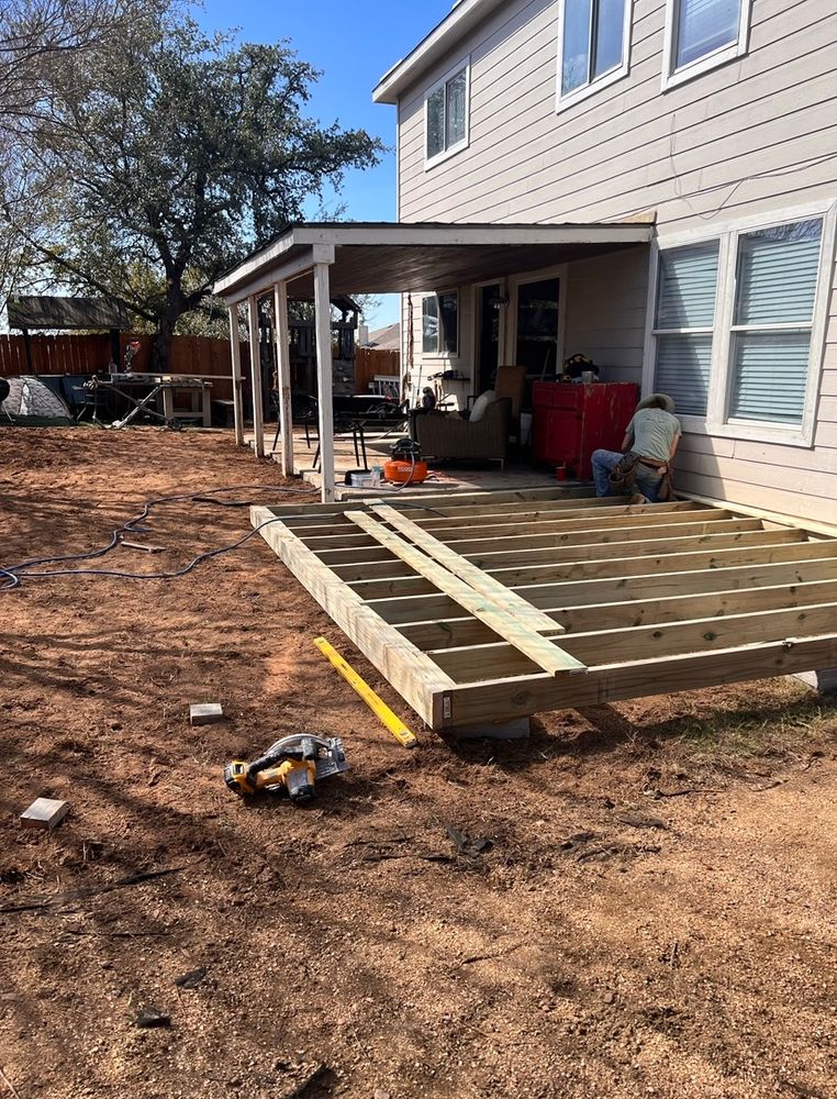 Decks for L.P. Contractors in San Antonio, Texas