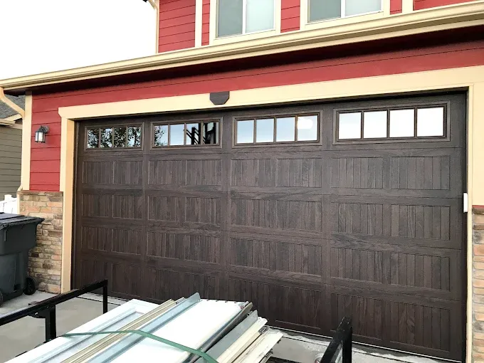 All Photos for 423 Garage Doors in Signal Mountain, Tennessee