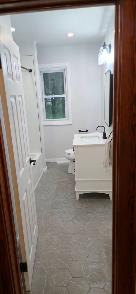 Bathrooms for J.D. Waxman Contracting in West Albany, NY