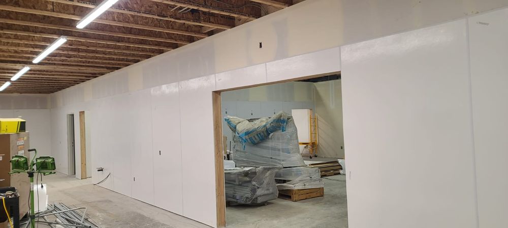 Discover expert drywall services with our Construction & Remodeling Company. Learn how to drywall efficiently, ensuring flawless finishes and enhanced home aesthetics for lasting beauty in every room of your house. for Green O Construction in Portland, OR