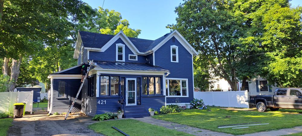 Roofing for Houseman's Exteriors in Muir, MI