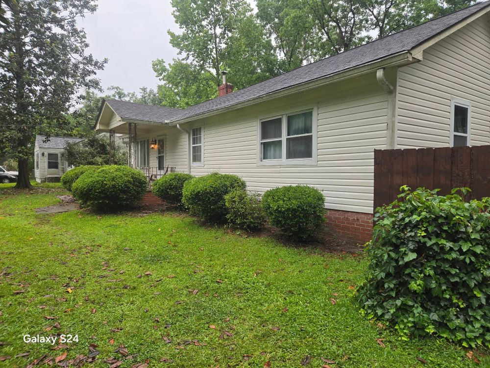 SEC Roofing and Siding team in Pooler, GA - people or person