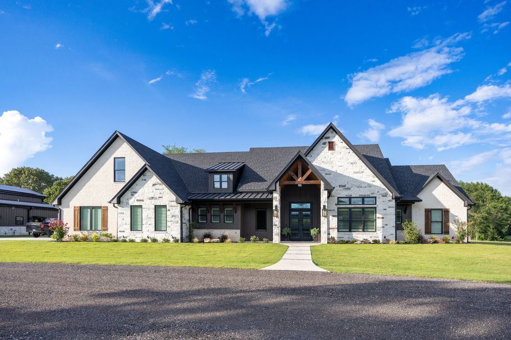 All Photos for Neely Construction & Design LLC in Chandler, TX