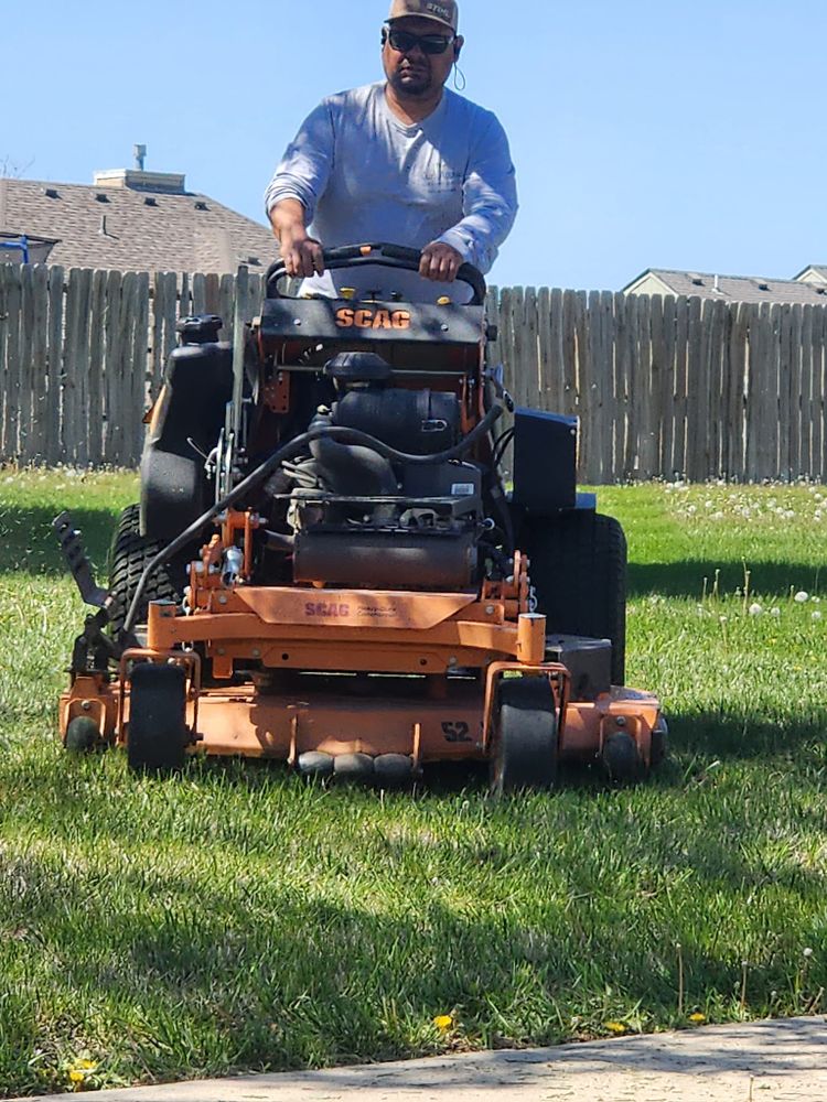 All Photos for Curb Appeal Lawn Care in Kansas City, Kansas