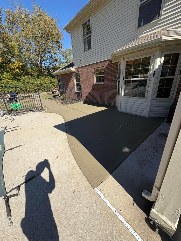 Transform your outdoor space with our expert patio design and installation service, offering customized solutions that enhance beauty, functionality, and durability in every project. Perfect for entertaining or relaxing at home. for Curtis Concrete Contracting in Trenton, OH