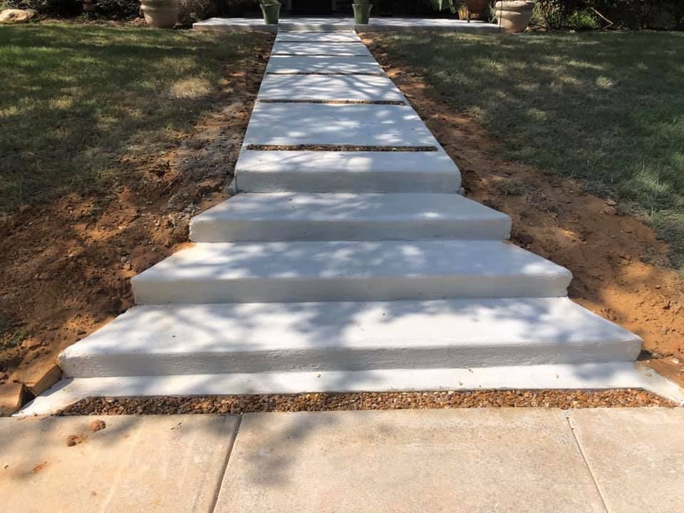 Our Stair Design & Installation service offers custom, durable concrete stair solutions tailored to enhance your home's aesthetic while ensuring safety and functionality. Trust us for quality craftsmanship and expert installation. for Midcities Concrete in Arlington, TX