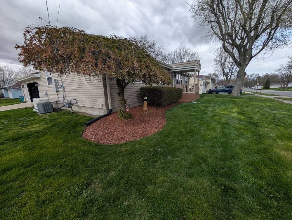 Landscaping for Knapps Landscaping and Lawn Care in Marion, OH