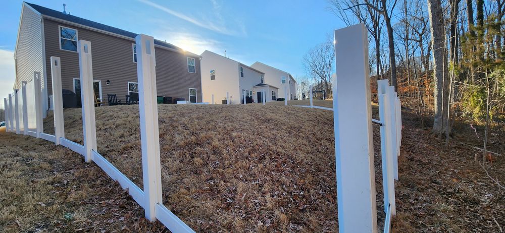 Vinyl Privacy Fence - Charlotte, NC for Fence My Lawn in Charlotte, NC