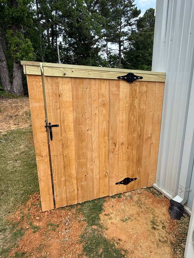 All Photos for Pennington Fence Co in Tupelo, MS