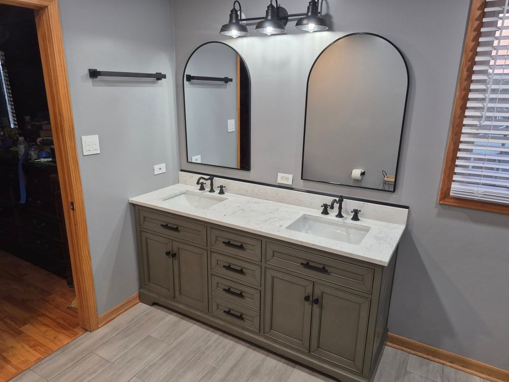 All Photos for Young complete remodeling in Country Club Hills, IL