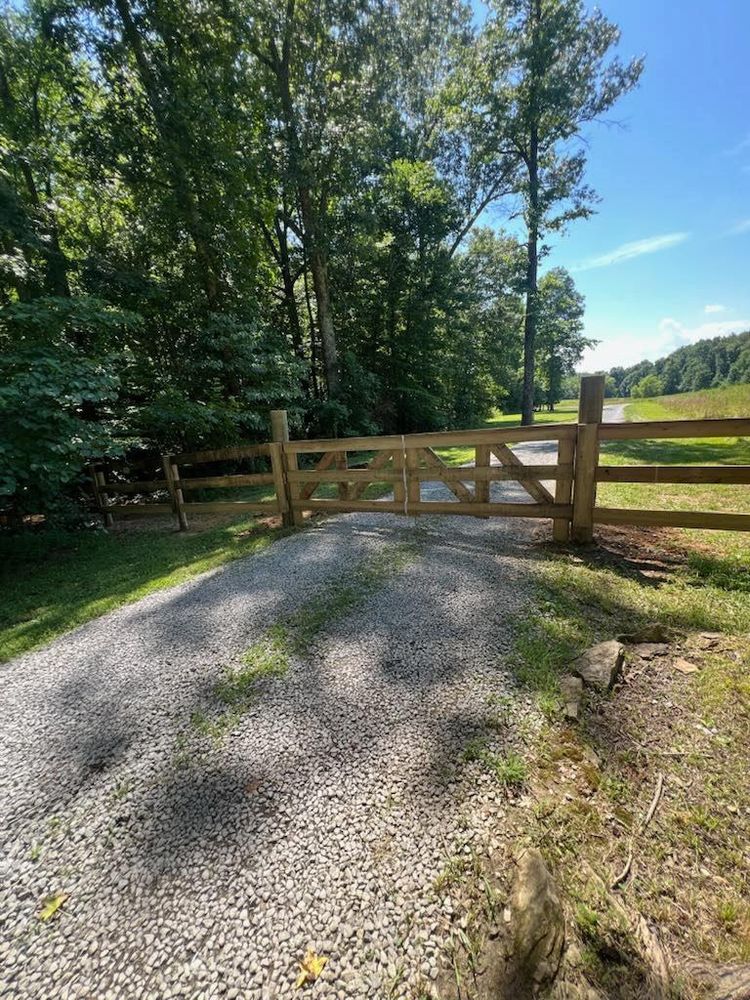 All Photos for Penrod & Son's Fencing in Greenville, KY