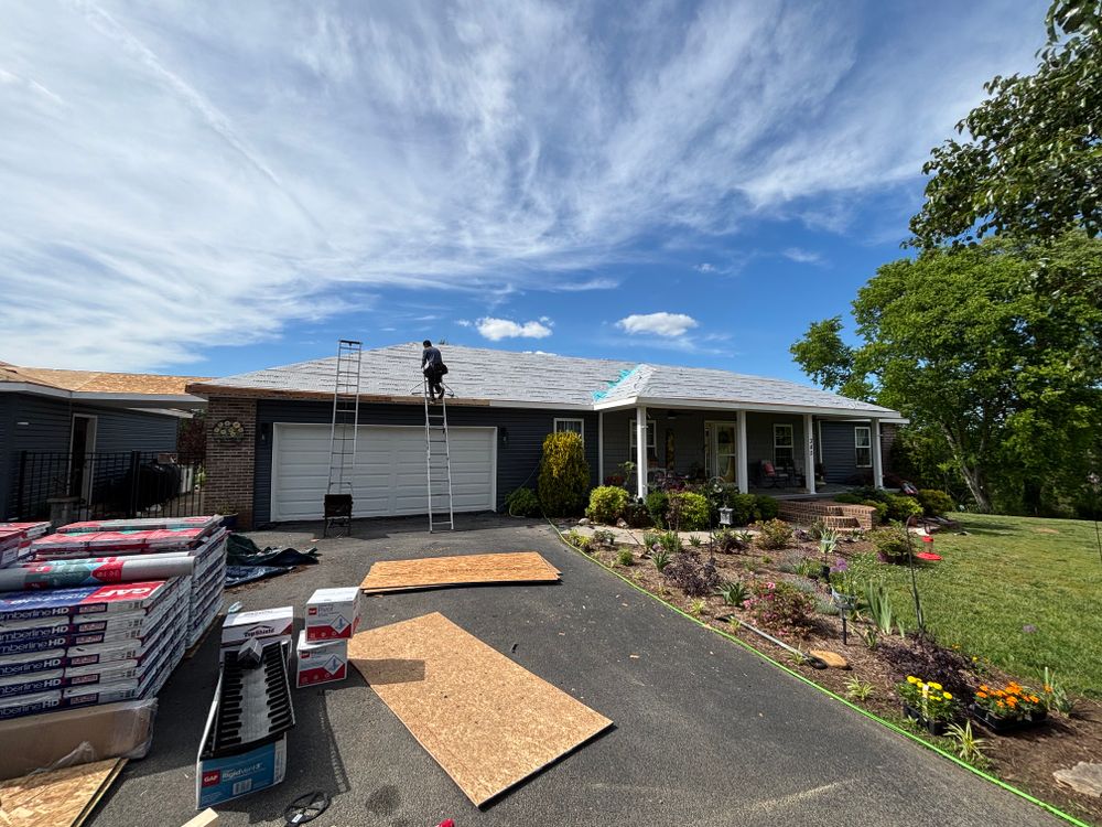 Shingle Roofs for Rock Star Roofing LLC  in Dandridge,  TN