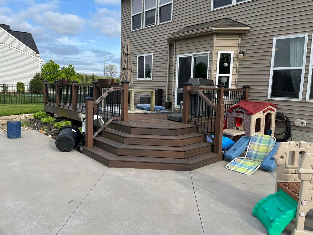 All Photos for Castle Fence and Deck LLC in Medina, OH