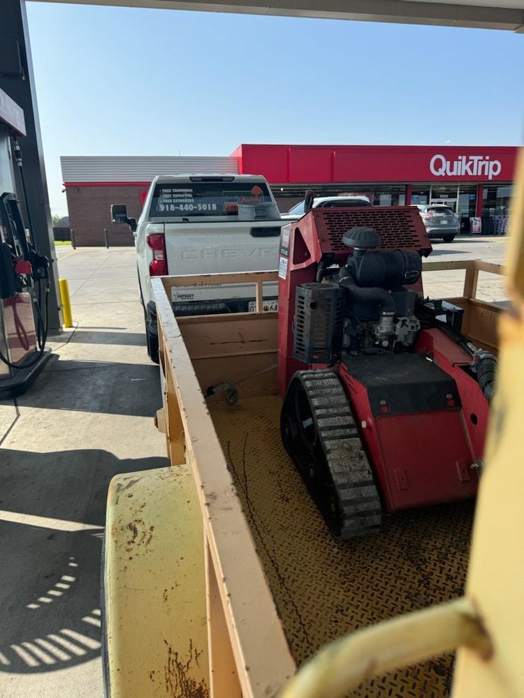 All Photos for Oklahoma Tree Guy in Bartlesville, OK