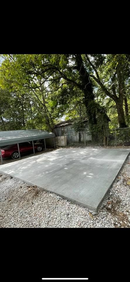 We specialize in expertly pouring and finishing durable concrete slabs for residential properties, ensuring a sturdy foundation for driveways, patios, or any other construction projects with precision and skill. for Stillwell Earthworks in Trussville, AL