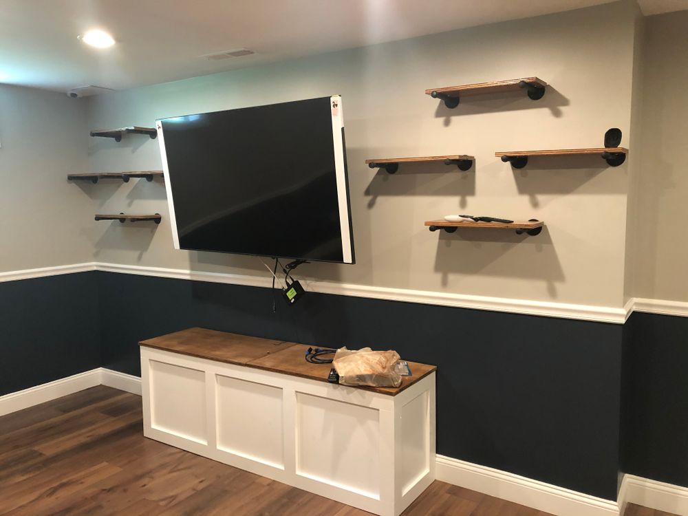 All Photos for Laura Mae Properties in Wolcott, CT