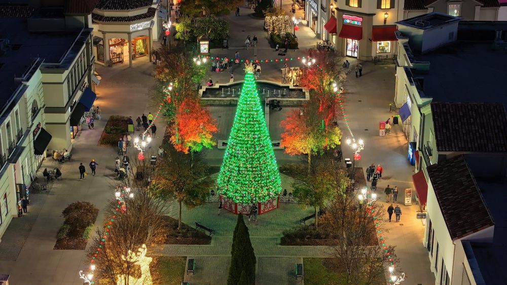 All Photos for Holiday Lighting Solutions in Huntsville, AL