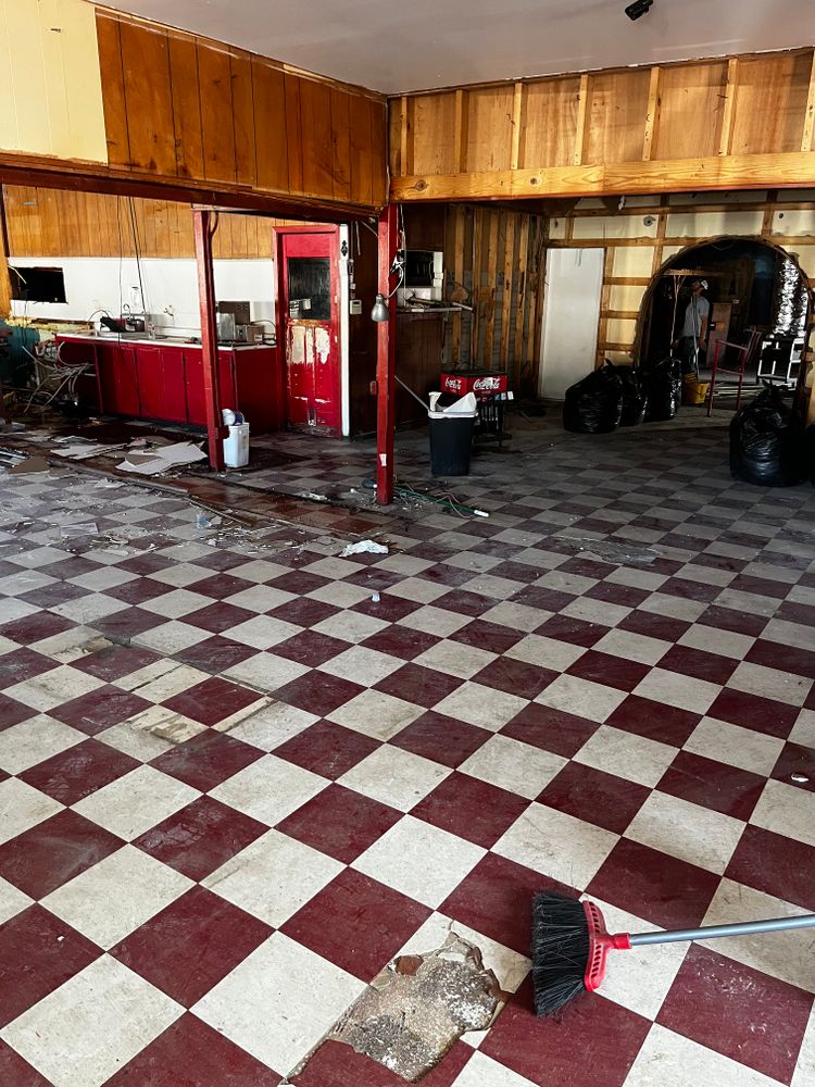 Prepare your home/business for new flooring with our Glue and tile removal/prep work service. We ensure a clean and smooth surface by safely removing old adhesive residue and grinding concrete , setting the stage for a flawless installation. for Twisted X Coatings in Austin, 	Texas