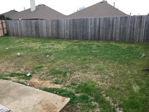 Pet Waste Removal for Happy Paws Pet Waste Removal in Van Alstyne, TX