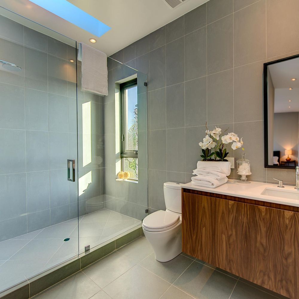 5-Day Bathroom Remodeling for Benji Builders in Los Angeles, CA