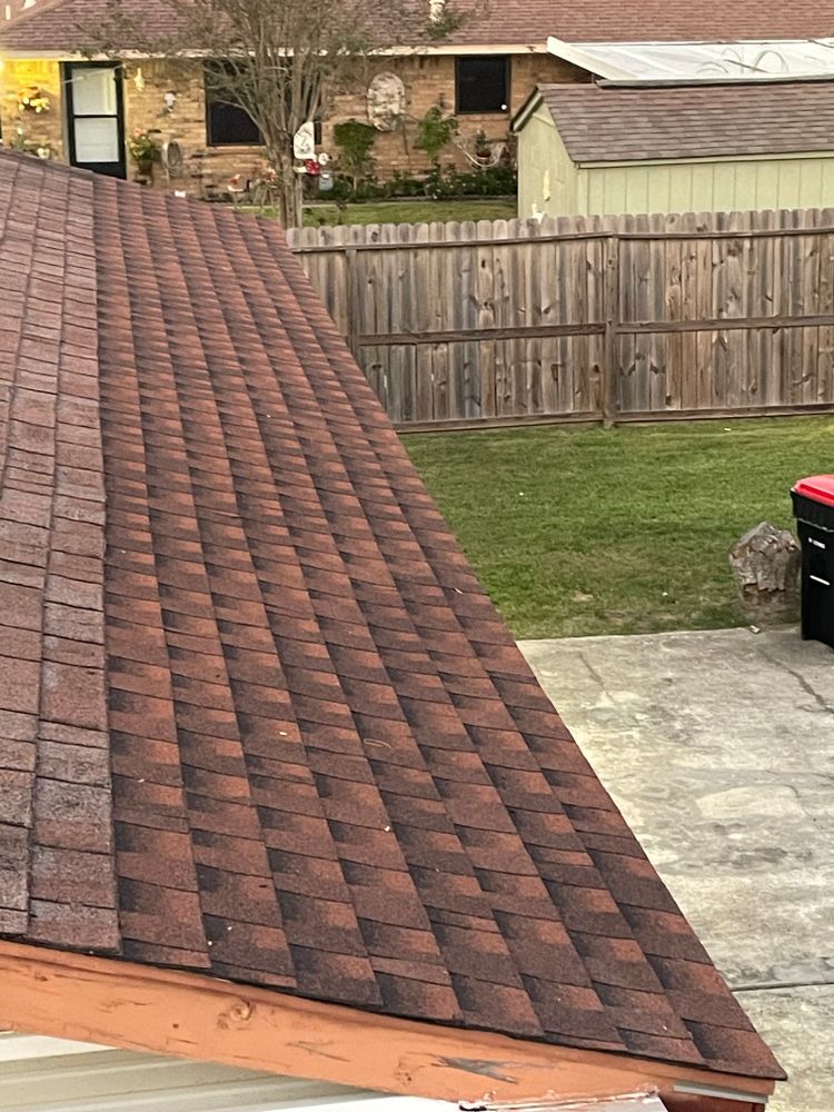 All Photos for E & E Roofing & Exteriors LLC in Baytown, TX