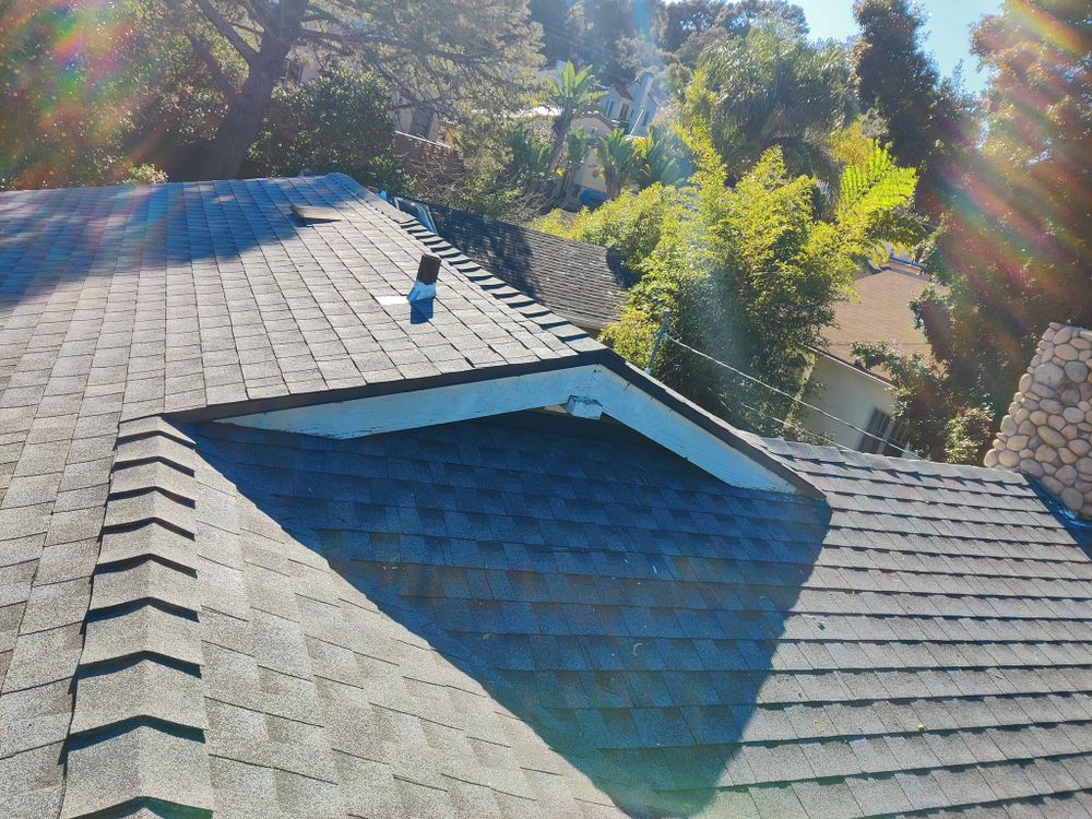 Roofing for Y&V Roofing Installation Maintenance and Repair Service in Palmdale, CA