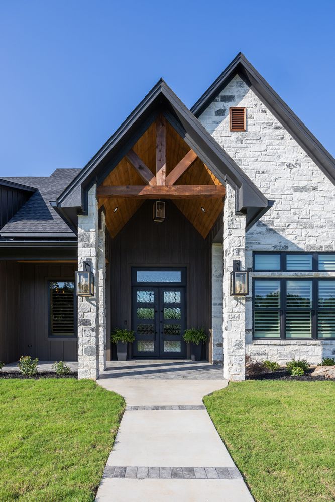 All Photos for Neely Construction & Design LLC in Chandler, TX