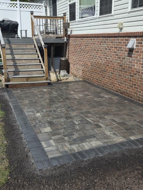 Paver Patio Design & Construction for Humphries Hardscape - Pavers and Landscaping in Wyandotte, MI