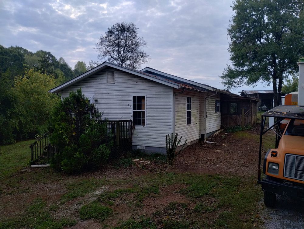 Tree Removal for Scott's Tree Service in Athens, TN