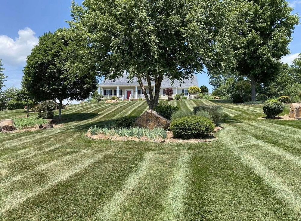 All Photos for East Premier Lawn Care in Kingston, TN