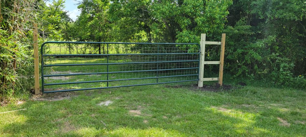 Other Services for Texas Fence & Outdoors LLC in Friendswood, TX