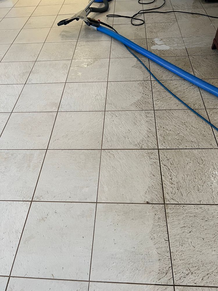 All Photos for Lightning Carpet Cleaning in Visalia, CA