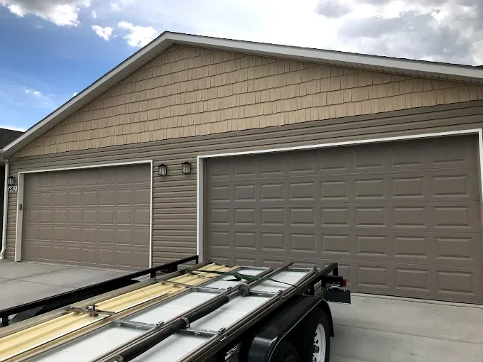 All Photos for 423 Garage Doors in Signal Mountain, Tennessee