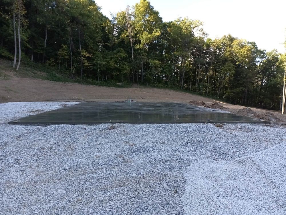 Slabs slick as glass for Hellards Excavation and Concrete Services LLC in Mount Vernon, KY