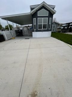 Driveway  for X-treme Pro Wash in Huntsville, OH