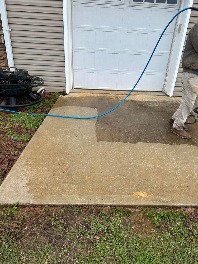 All Photos for Cowboys Lawn Care & Pressure/Soft Washing in Carrollton, Georgia