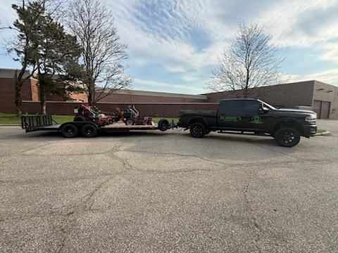 MOWING AND EDGING for Robbie's Lawn Care, LLC in Middletown, OH