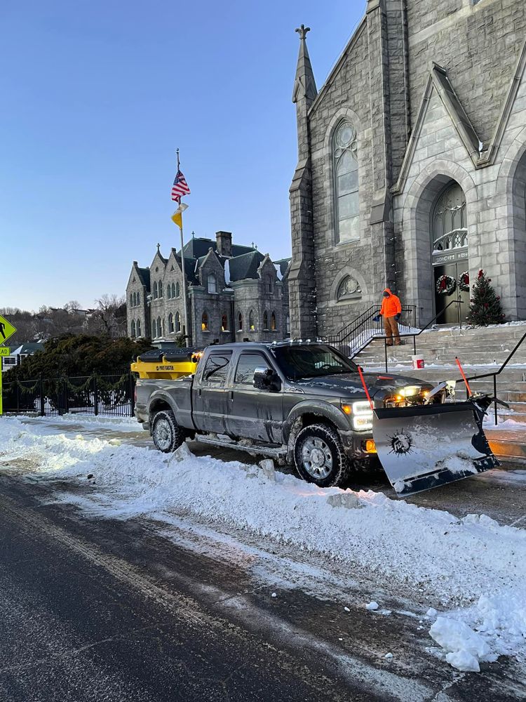 Snow Removal for CS Property Maintenance in Middlebury, CT