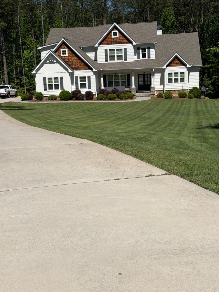All Photos for Fantastic Lawn Care LLC in Fayetteville, GA