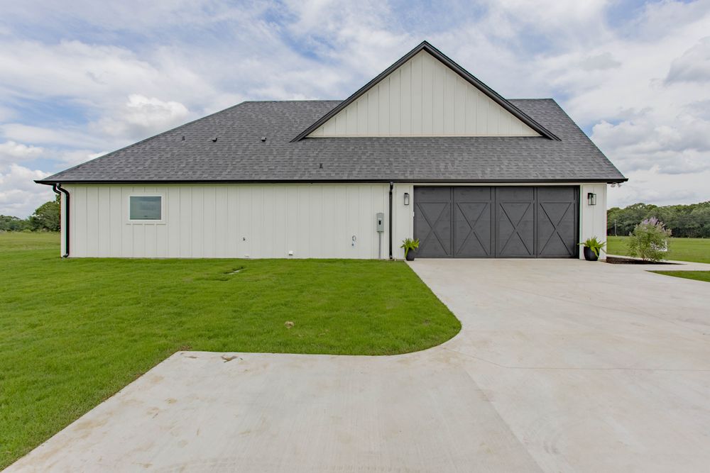 All Photos for Neely Construction & Design LLC in Chandler, TX