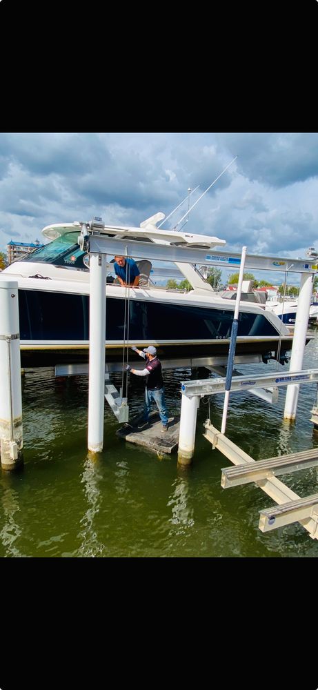 Boat lift Installation for Wagner's Lift & Dock Shop LLC in Watervliet, MI