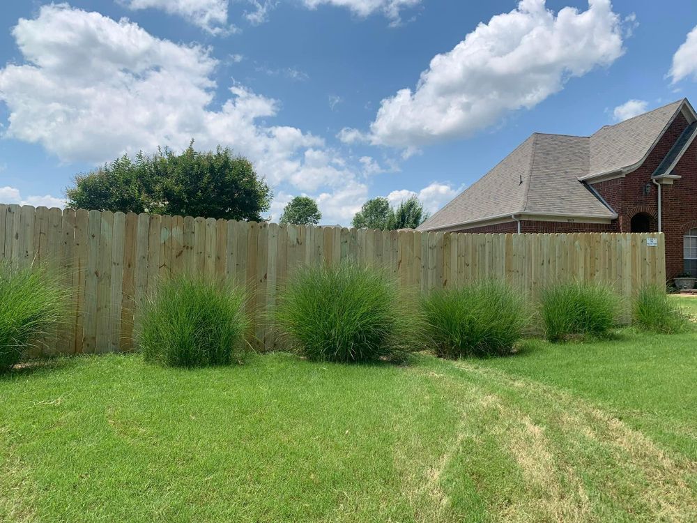 Custom Wooden Fences for Manning Fence, LLC in Hernando, MS